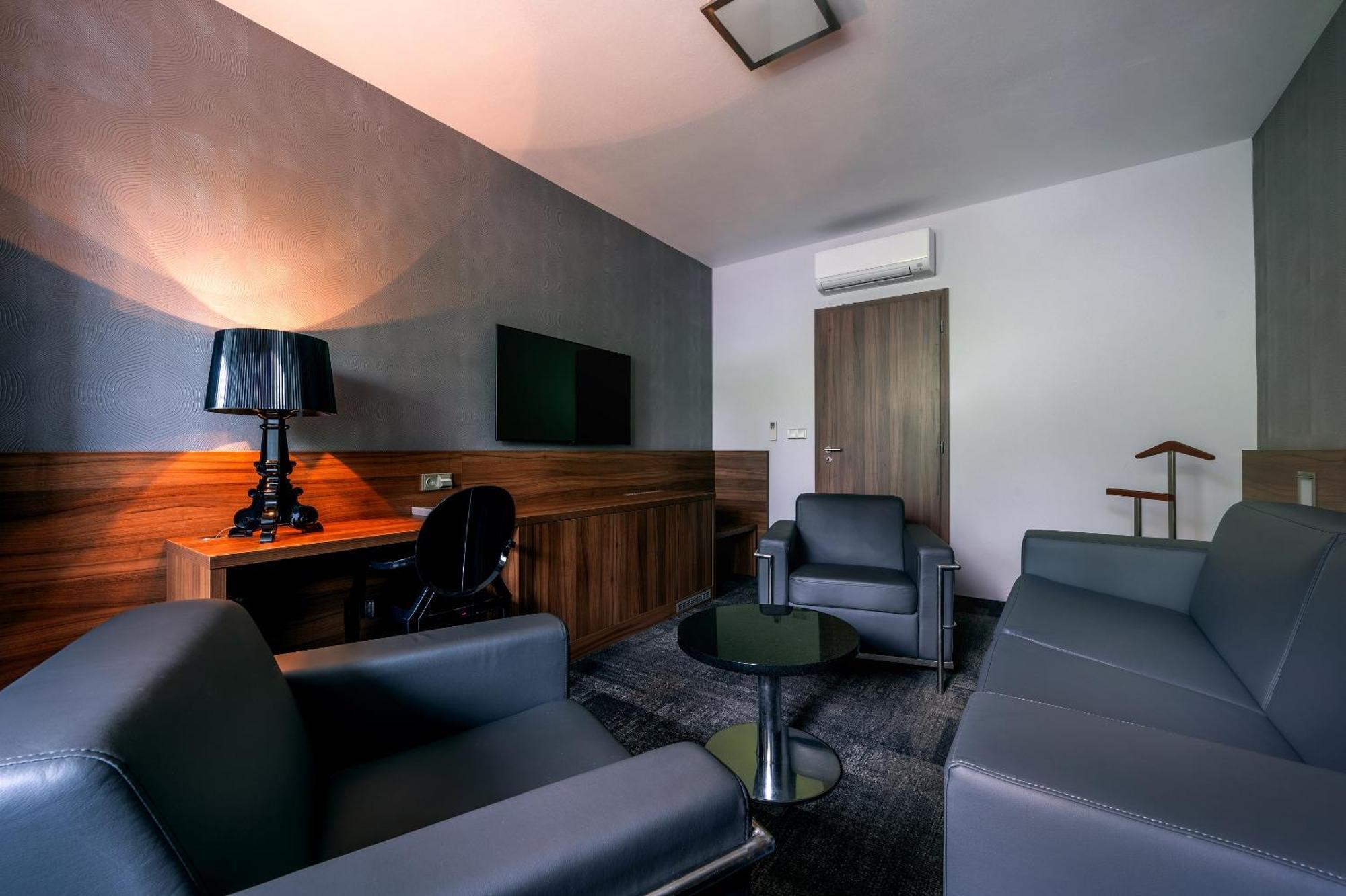 Hotel Jezerka Сеч Экстерьер фото